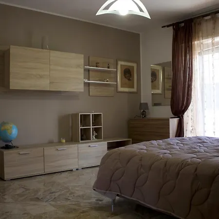 Emilia Tre Casa Piacenza