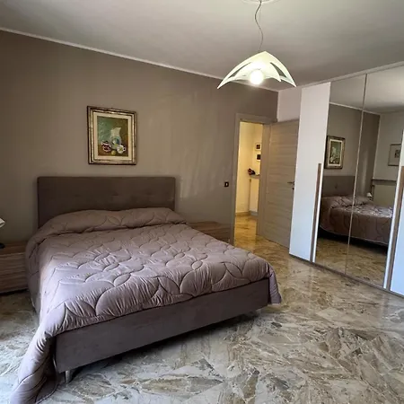 Emilia Tre Casa *