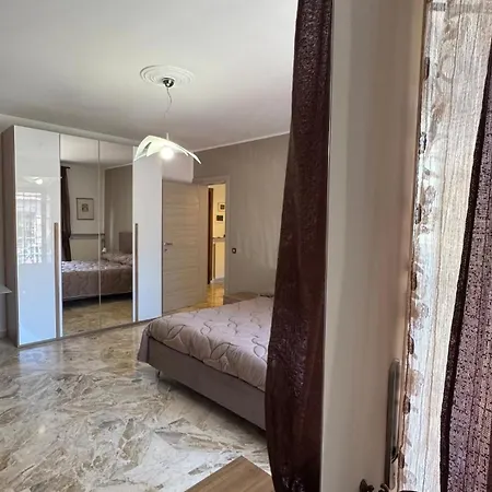 Emilia Tre Casa *